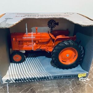 Vintage Diecast Ertl Allis Chalmers 1:16 Model D17 Antique Tractor NIB